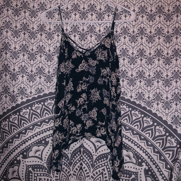 Charlotte Russe Floral Tank ! - Picture 2 of 5